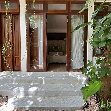 Sannyas Boutique Hotel Uluwatu Exteriör bild