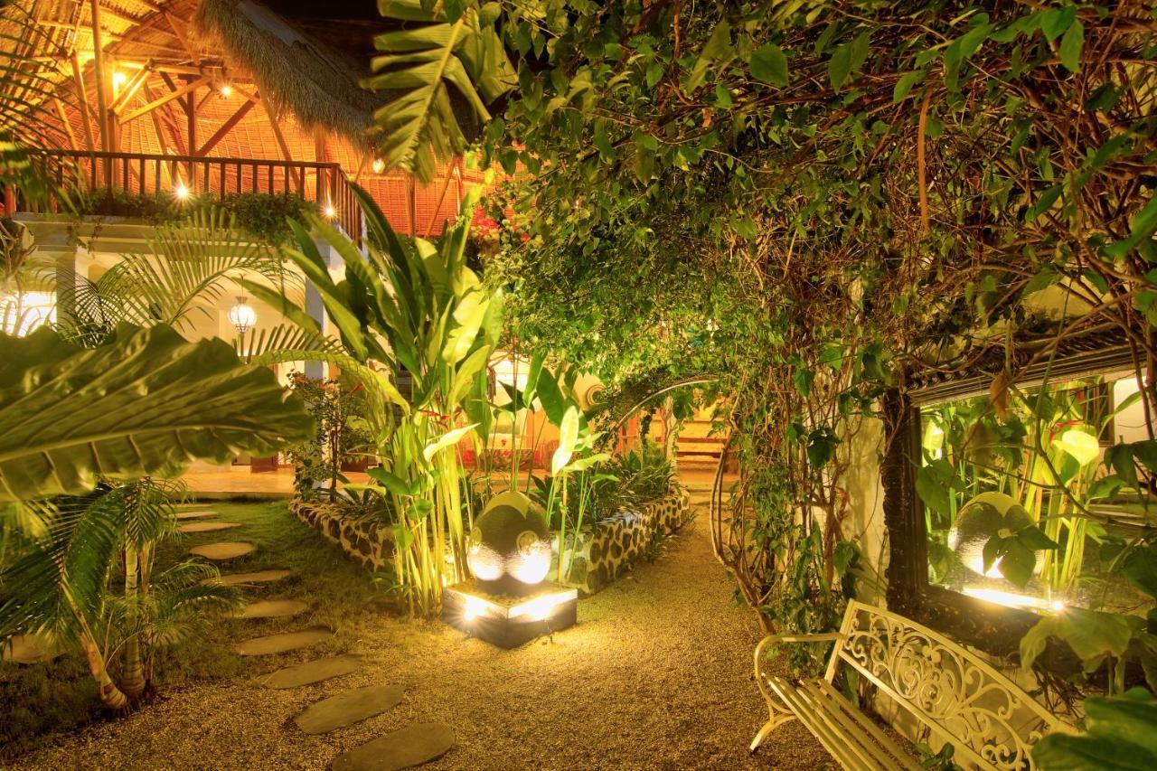 Sannyas Boutique Hotel Uluwatu Exteriör bild
